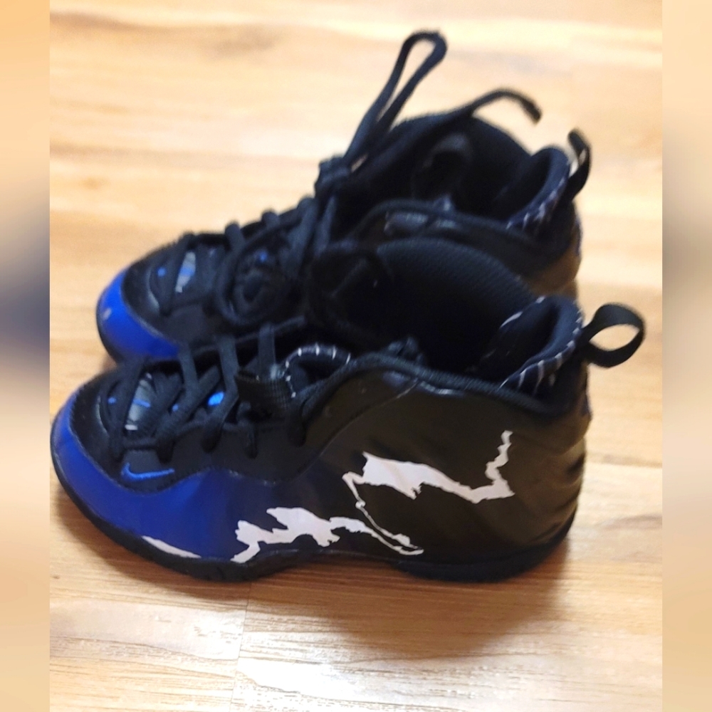 Nike Air Foamposite size 10.5c